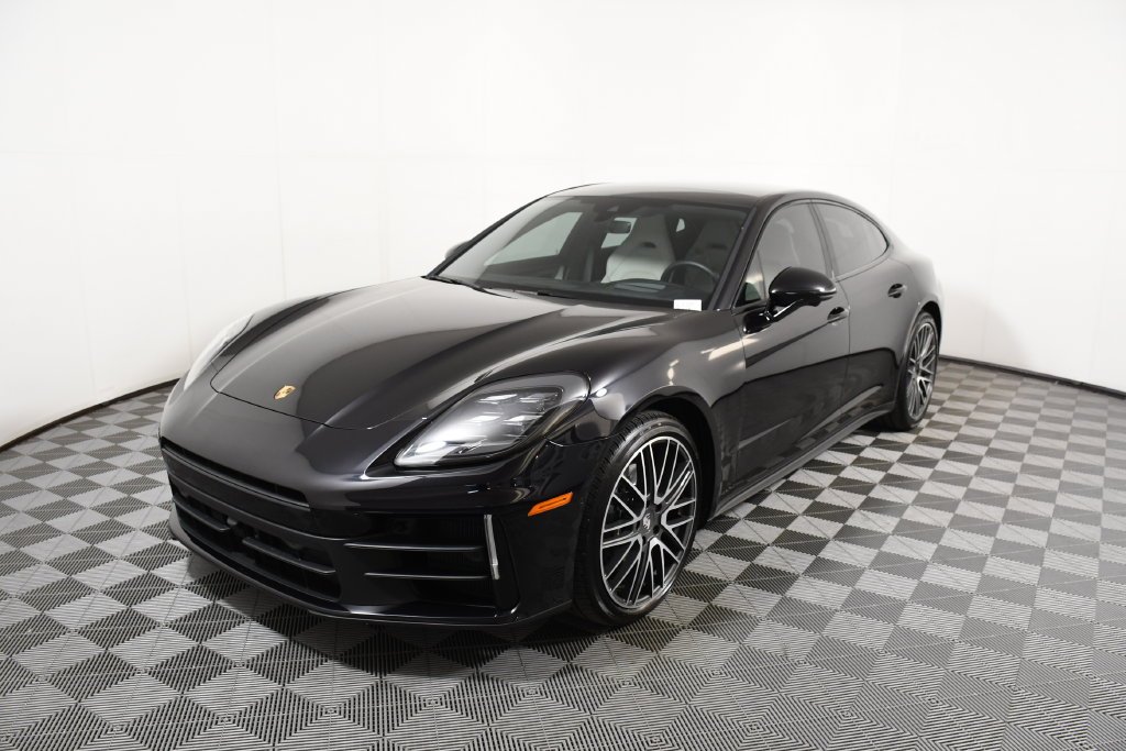 2025 Porsche Panamera