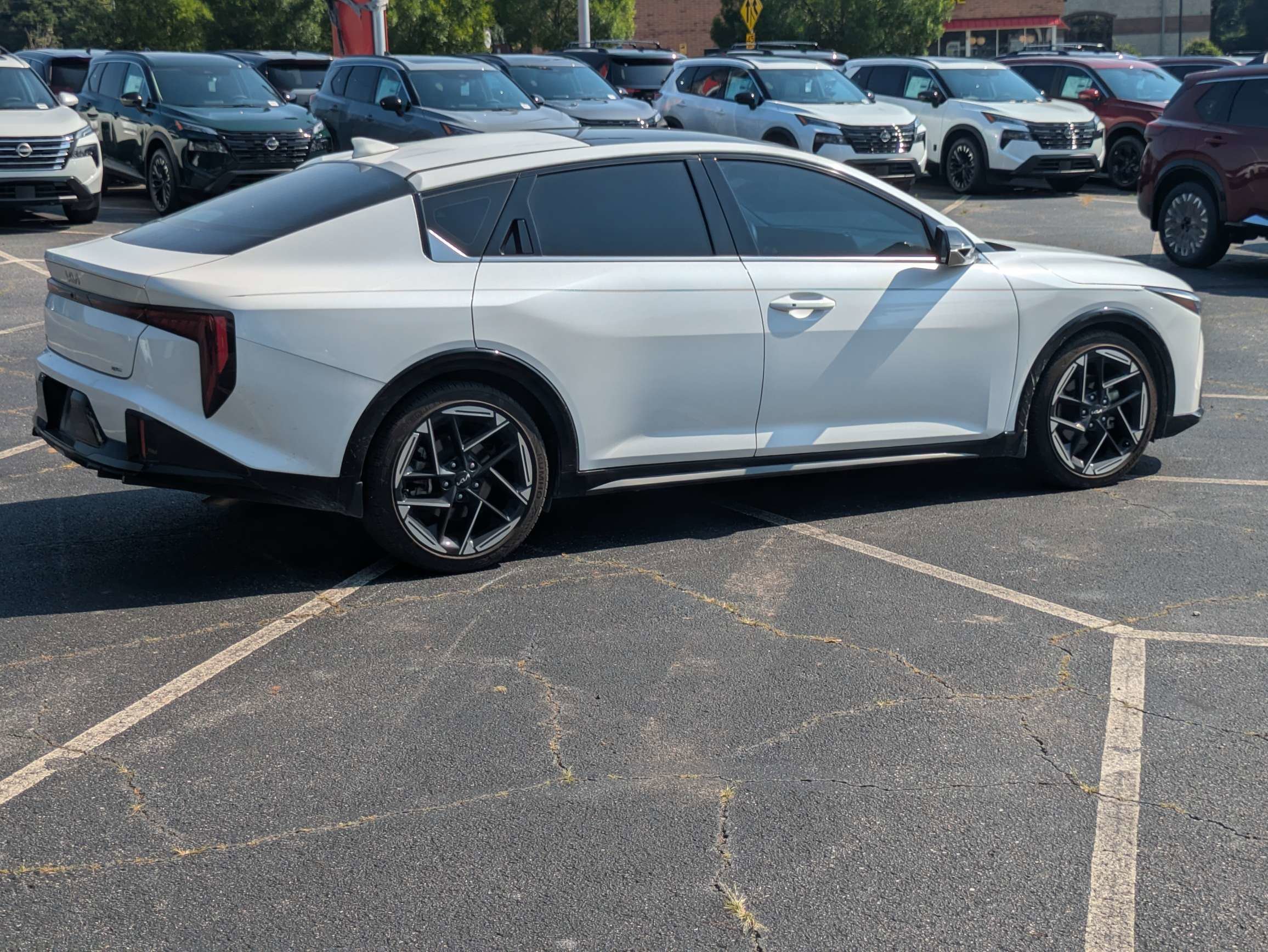 Used 2025 White Kia GT-Line image 3