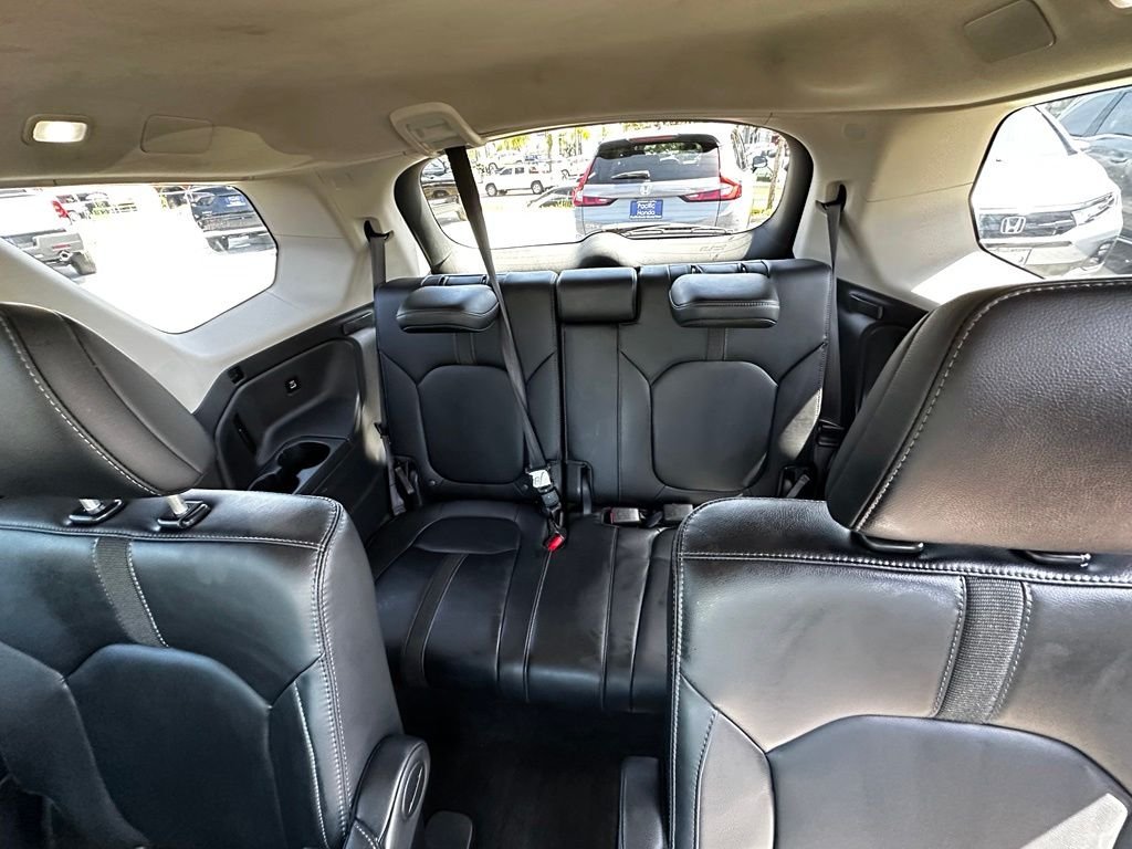 Used 2023  Honda EX-L image 19