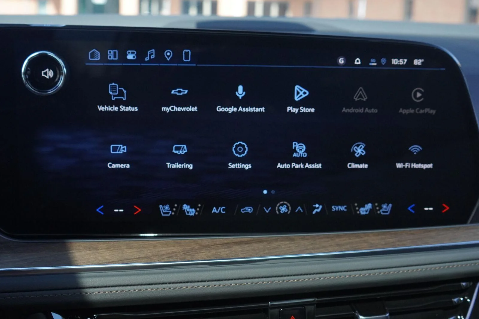 2026 Chevrolet Suburban High Country - Photo 22