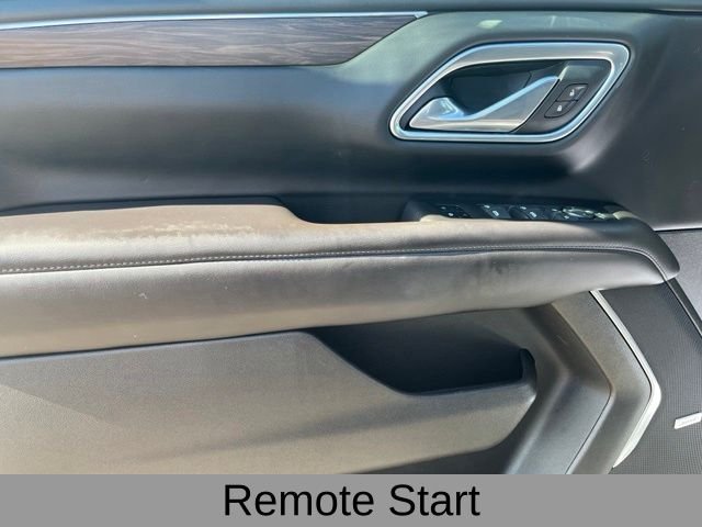 Used 2021 Gray Chevrolet Z71 image 12