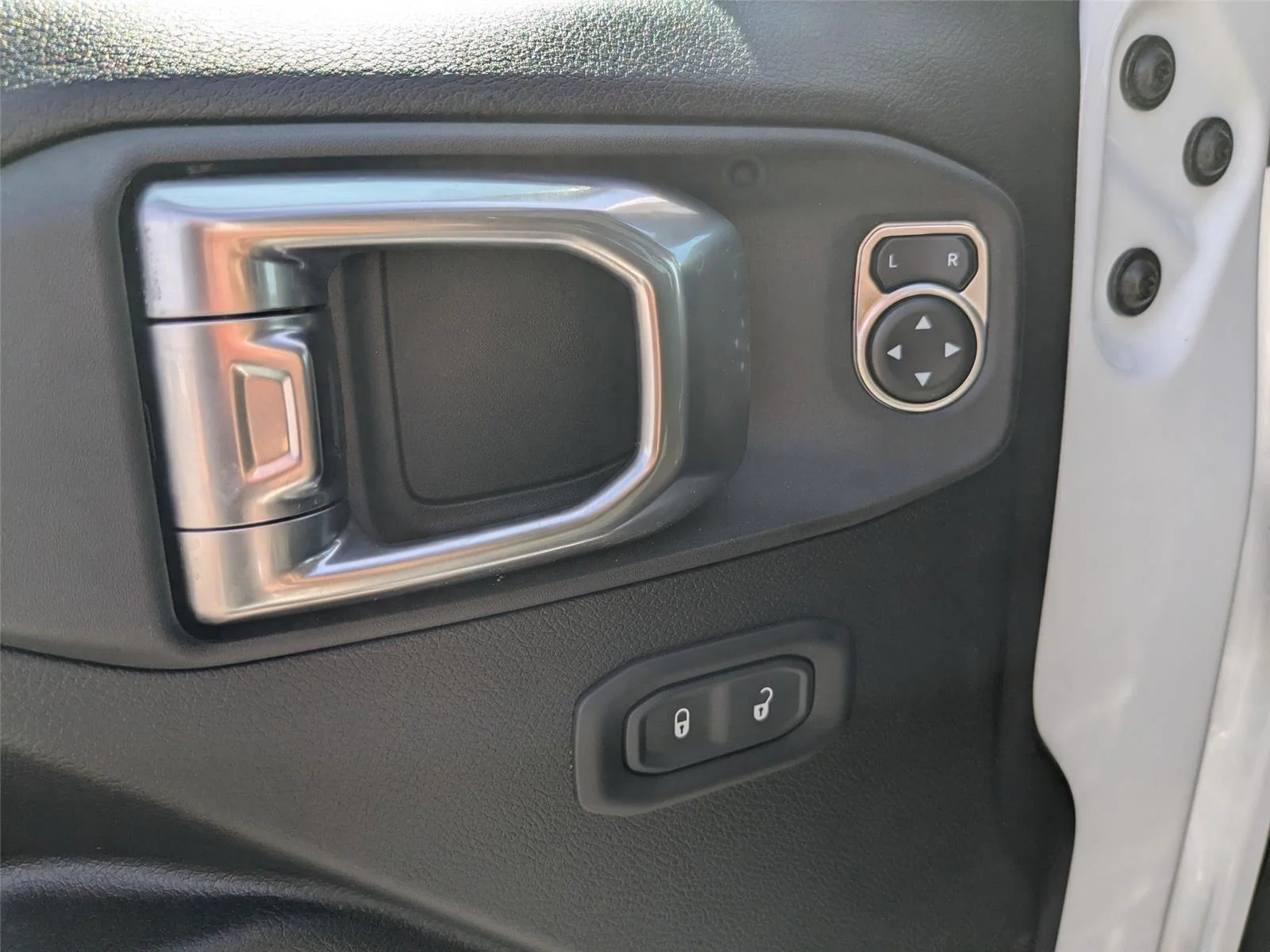 Used 2024 Bright White Clearcoat Jeep Sport S image 12