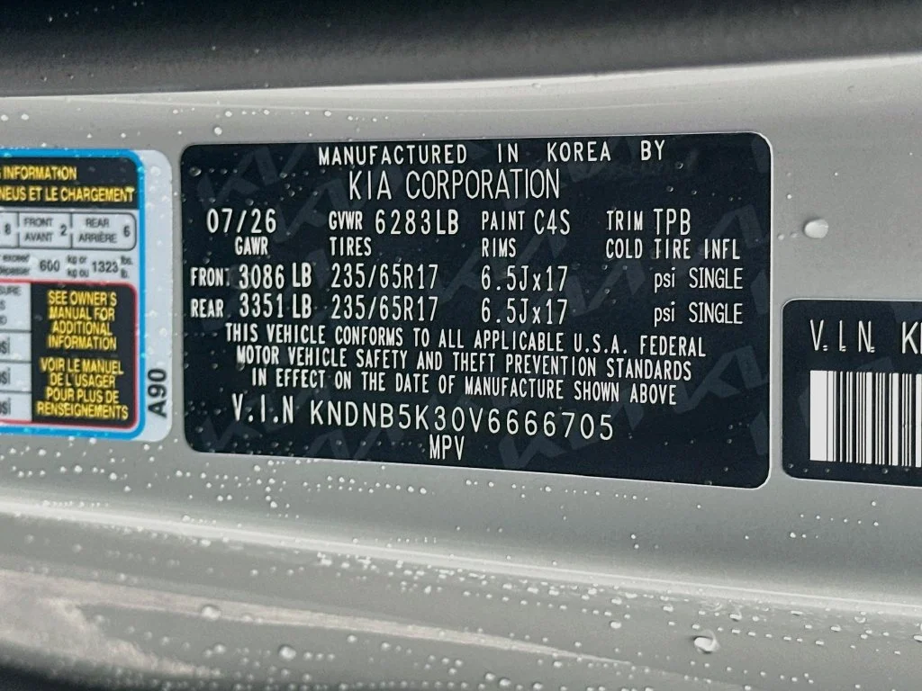 New 2027 Ceramic Silver Kia LXS image 33