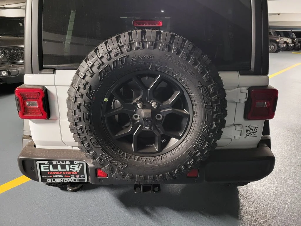 New 2026 Bright White Clear-Coat Exterior Paint Jeep Willys image 19