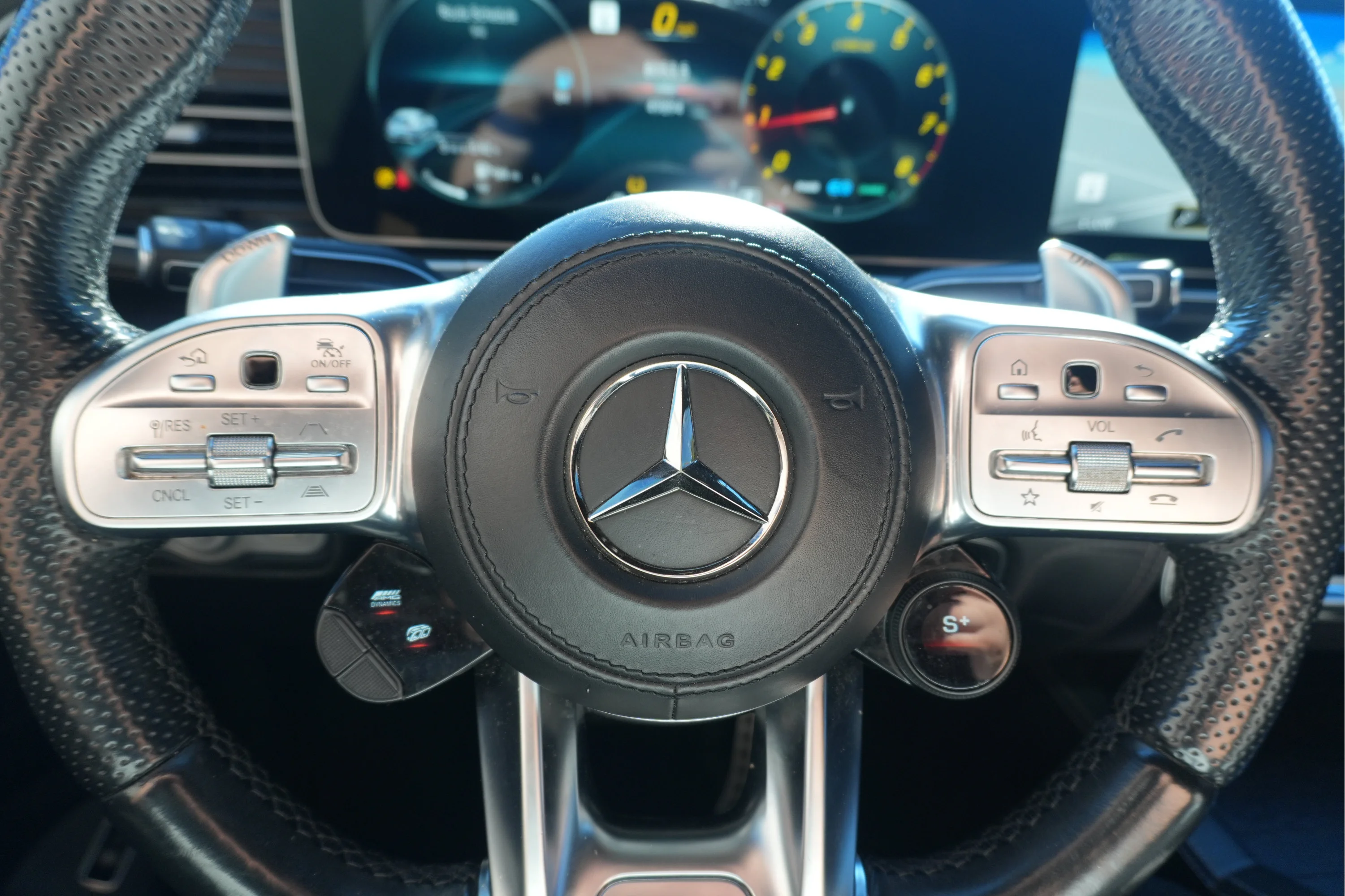 Used 2022 MANUFAKTUR Diamond White Bright Mercedes-Benz AMG® GLE 63 S image 47