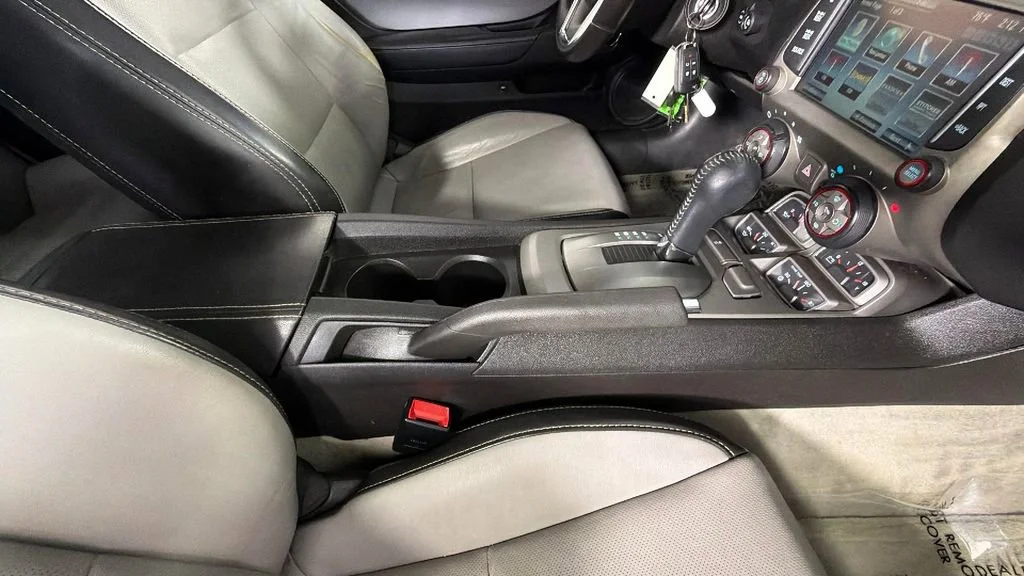 Used 2014 Summit White Chevrolet LT image 32