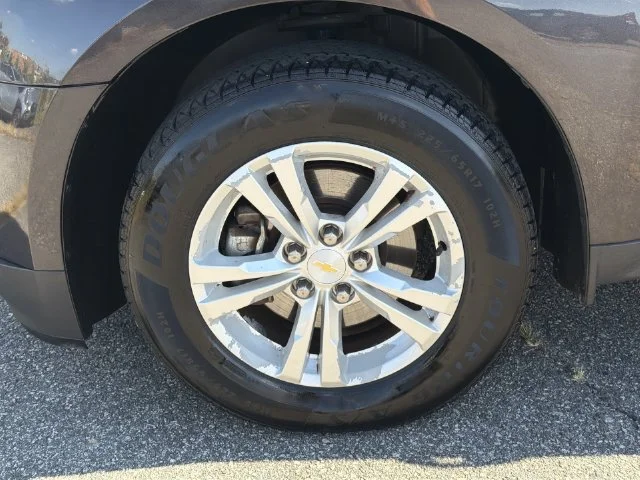 Used 2015 Gray Chevrolet LT image 35
