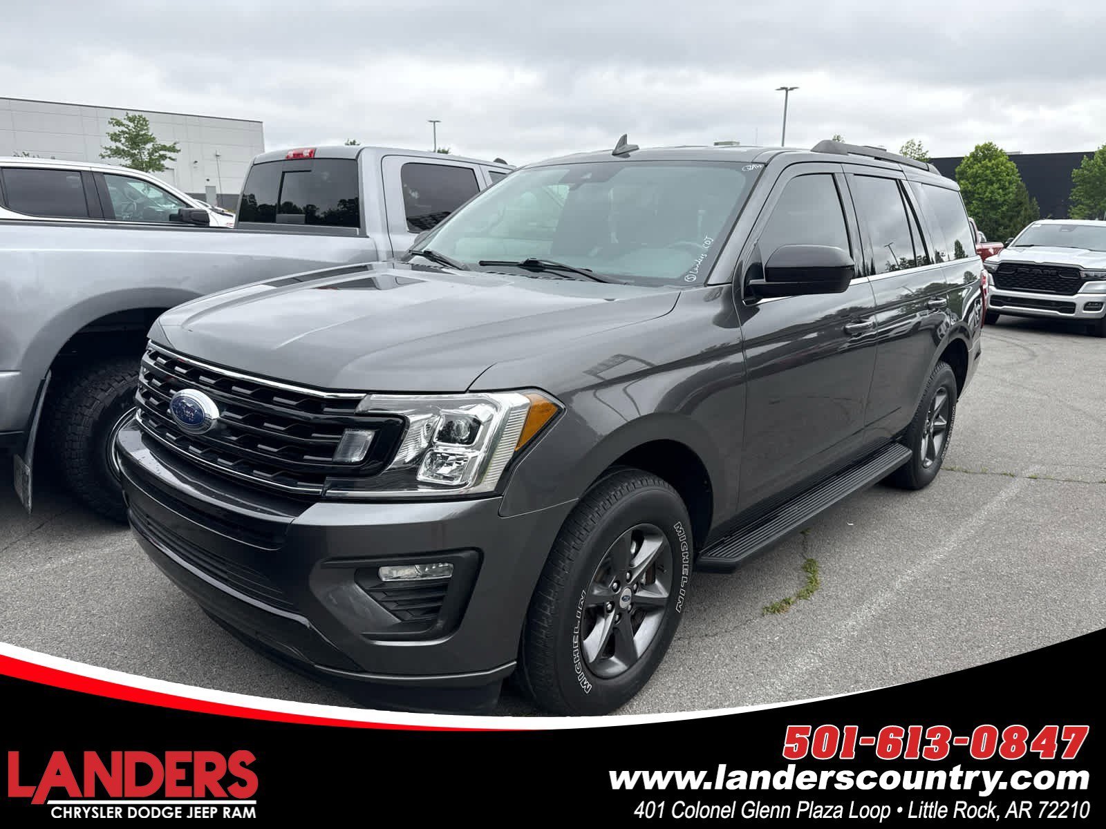 2021 Ford Expedition STX's photo
