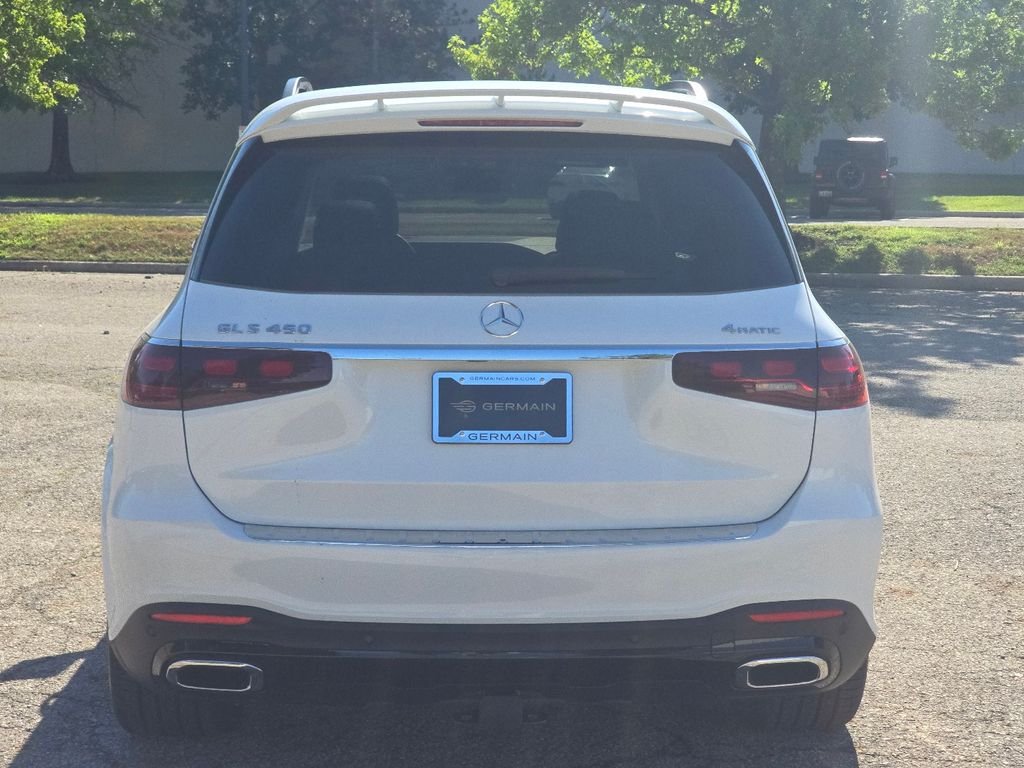 New 2026 MANUFAKTUR Moonlight White Metallic Mercedes-Benz GLS 450 image 15