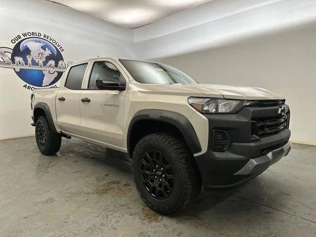 Used 2026 White Chevrolet Trail Boss image 11