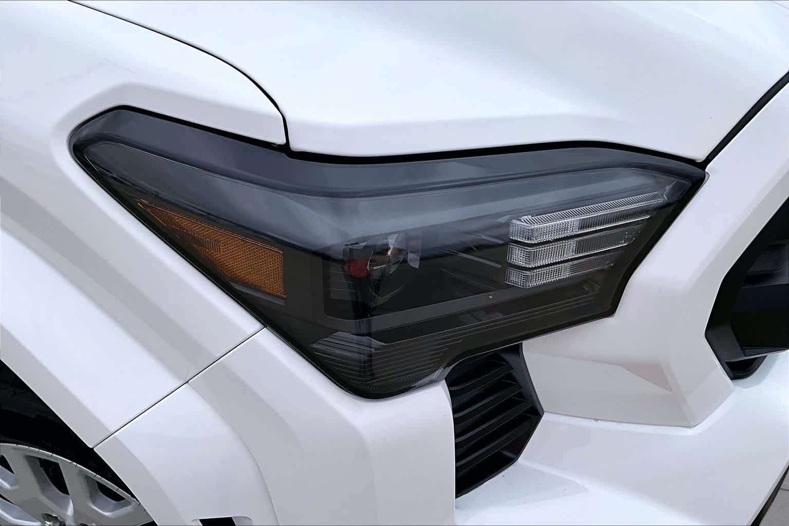 New 2026 Ice Cap Toyota SR5 image 13