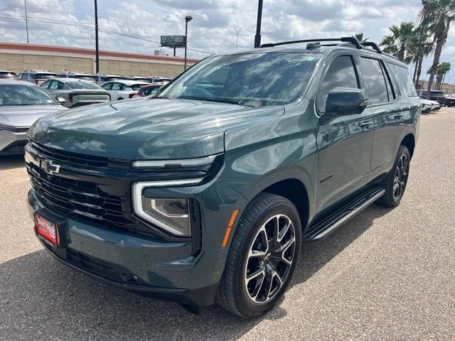 Used 2025 Gray Chevrolet RST image 3