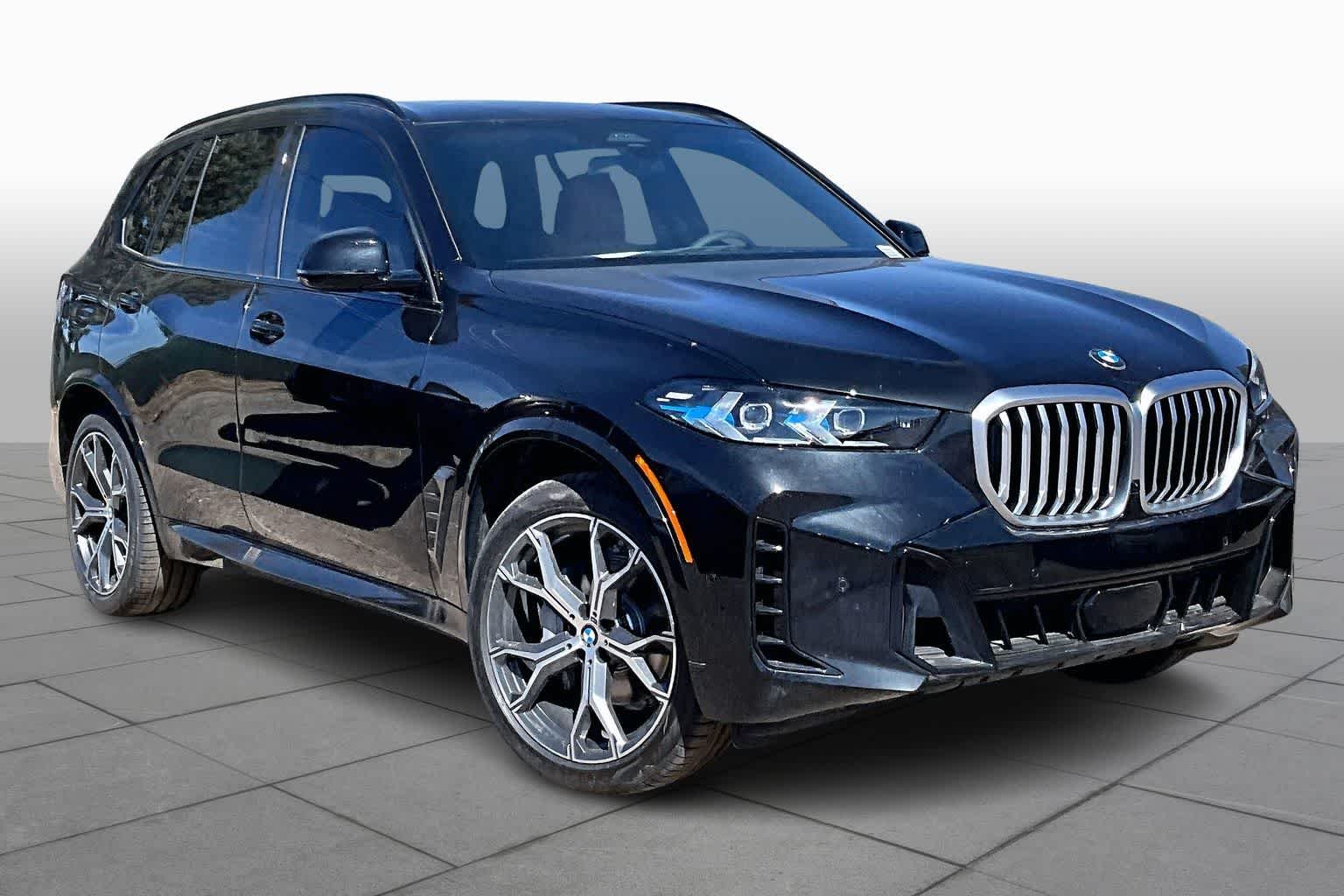 New 2026 Black Sapphire Metallic BMW xDrive40i image 2