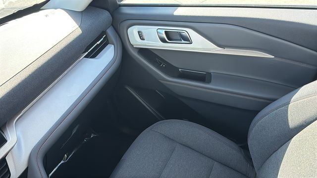 New 2026 Agate Black Metallic Ford Active image 27