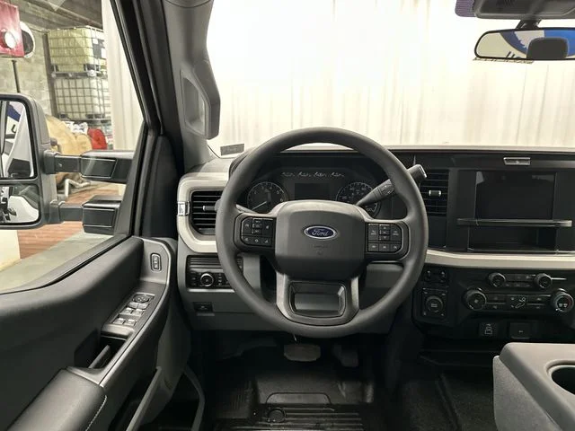 New 2026 Oxford White Ford F-350® XLT image 39