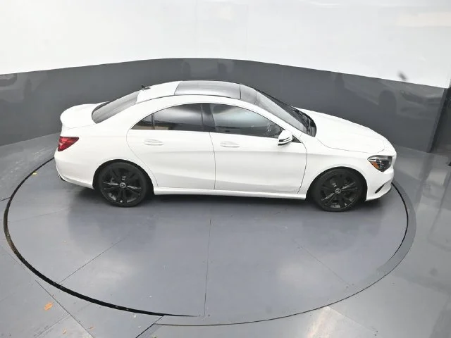 Used 2019  Mercedes-Benz CLA 250 image 30