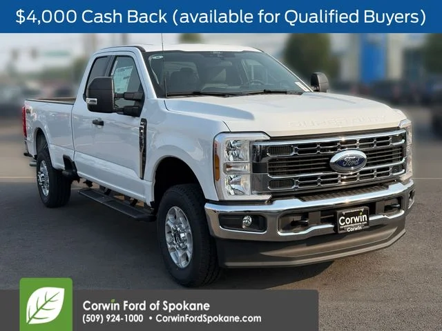 New 2026 Oxford White Ford XLT image 1