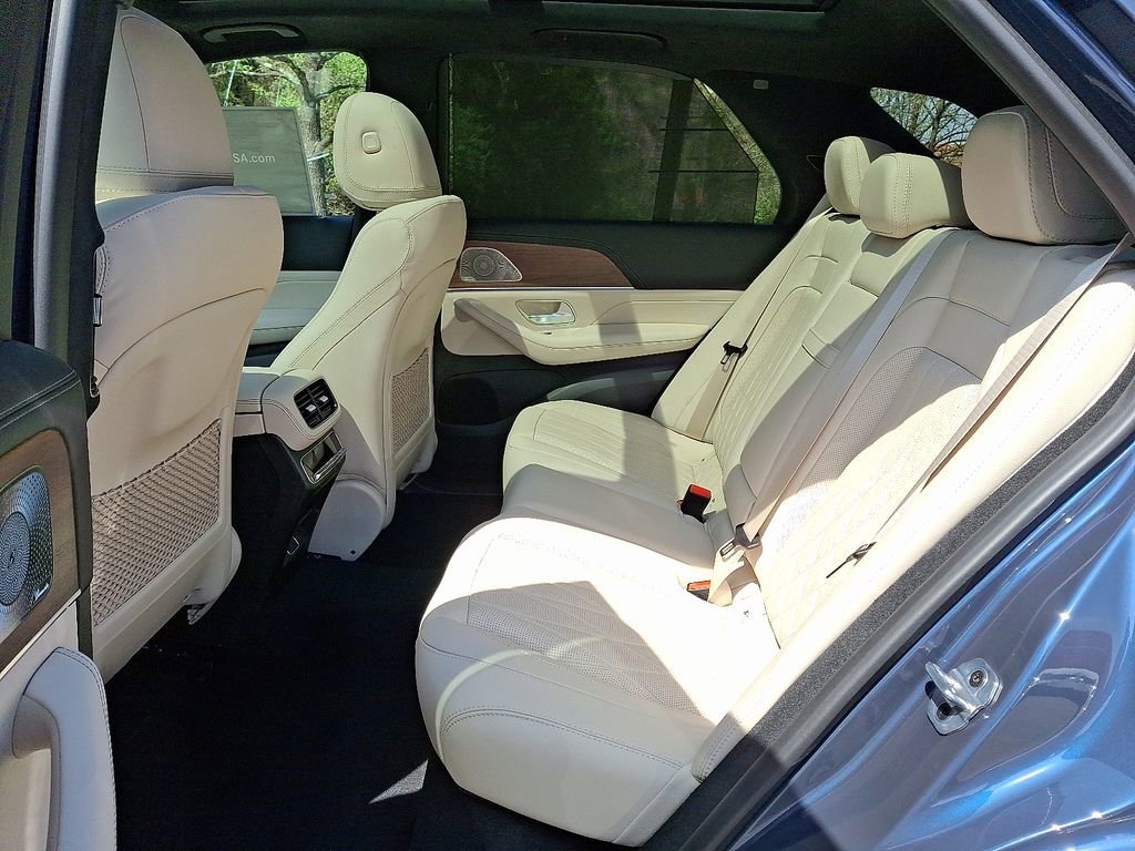 New 2026 Twilight Blue Metallic Mercedes-Benz GLE 63 S AMG® image 25