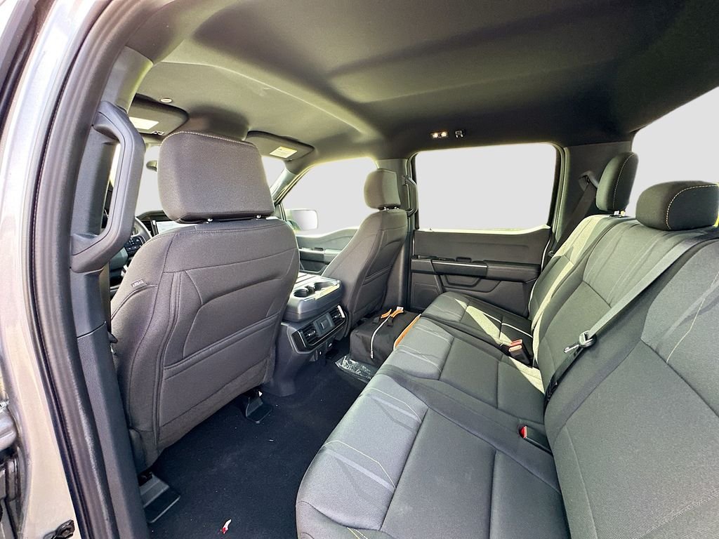2025 Ford F-150 STX - Photo 9