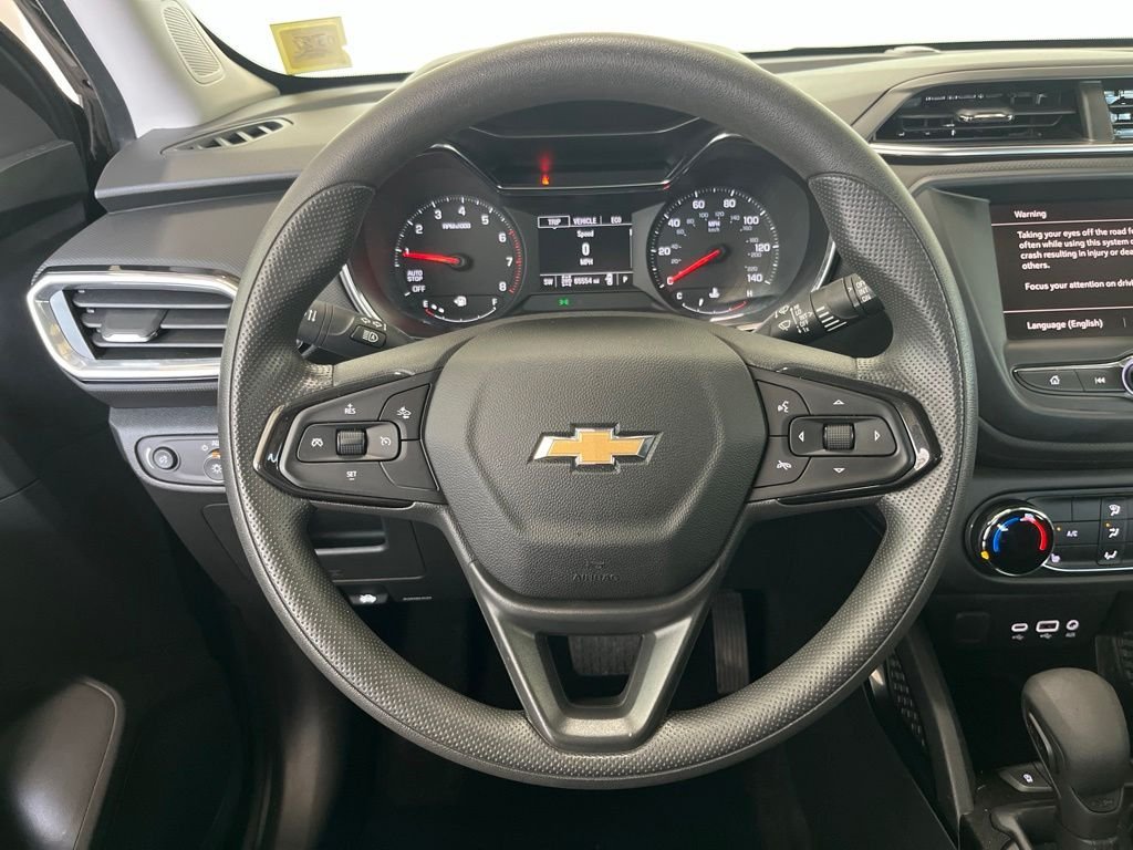 Used 2022 Black Chevrolet LT image 5
