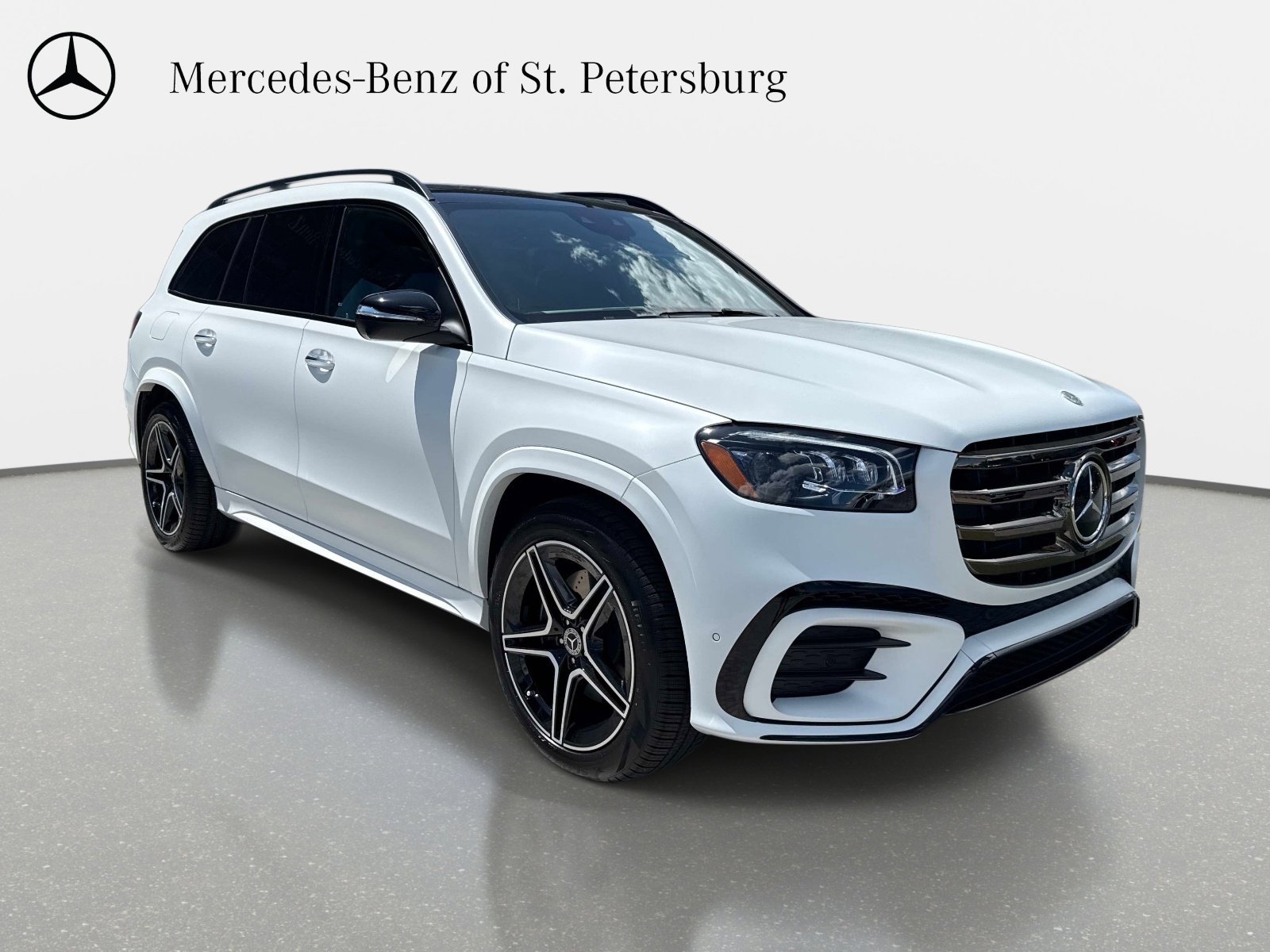 New 2026 Moonlight White Mercedes-Benz 450 4MATIC® SUV image 7