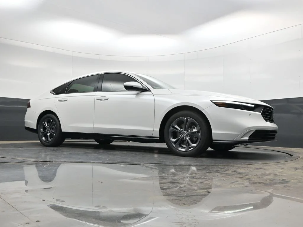 New 2026 Platinum White Pearl Honda EX-L image 25