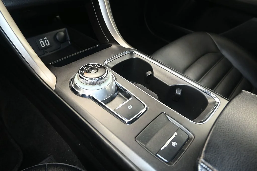 Used 2019 Black Ford SEL image 25