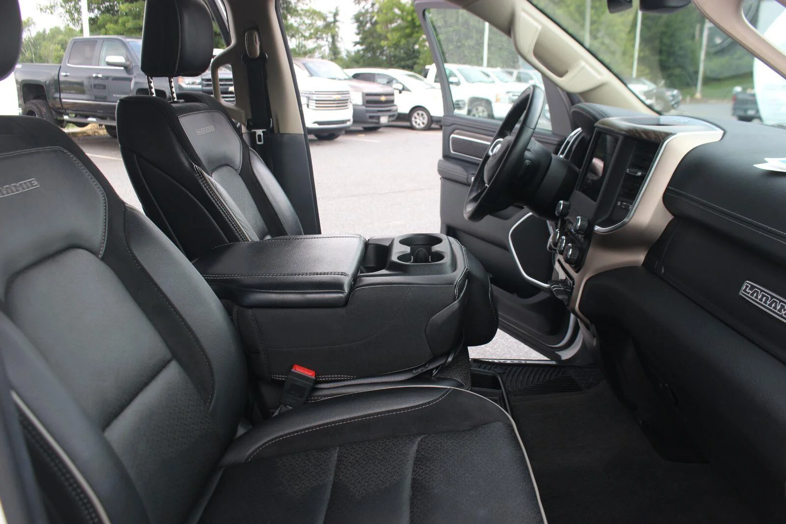 Used 2020 White Ram Laramie image 37
