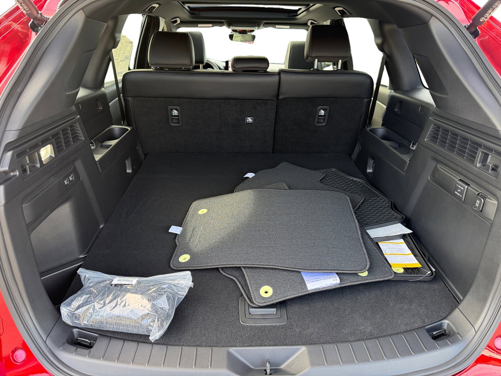 2026 Mazda CX-70 Premium Plus Package - Photo 17