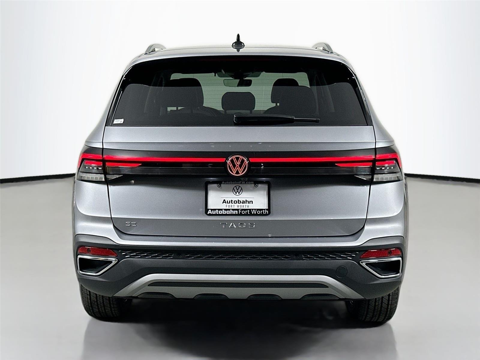 2025 Volkswagen Taos SE - Photo 5