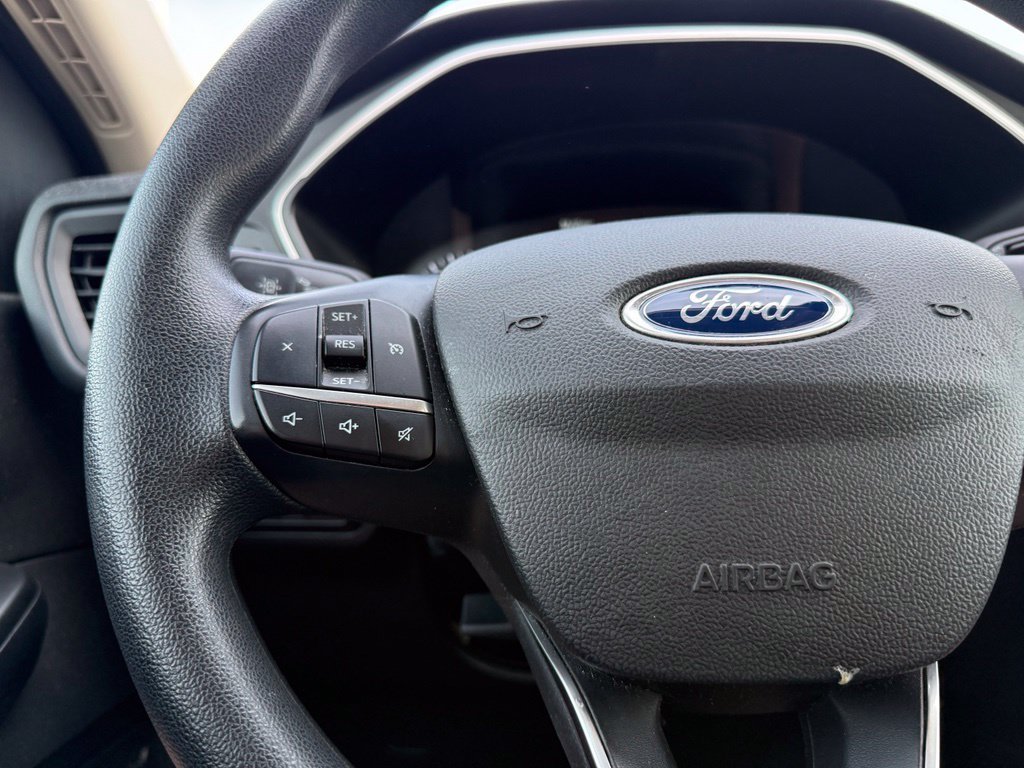 Used 2020 White Ford SE image 10