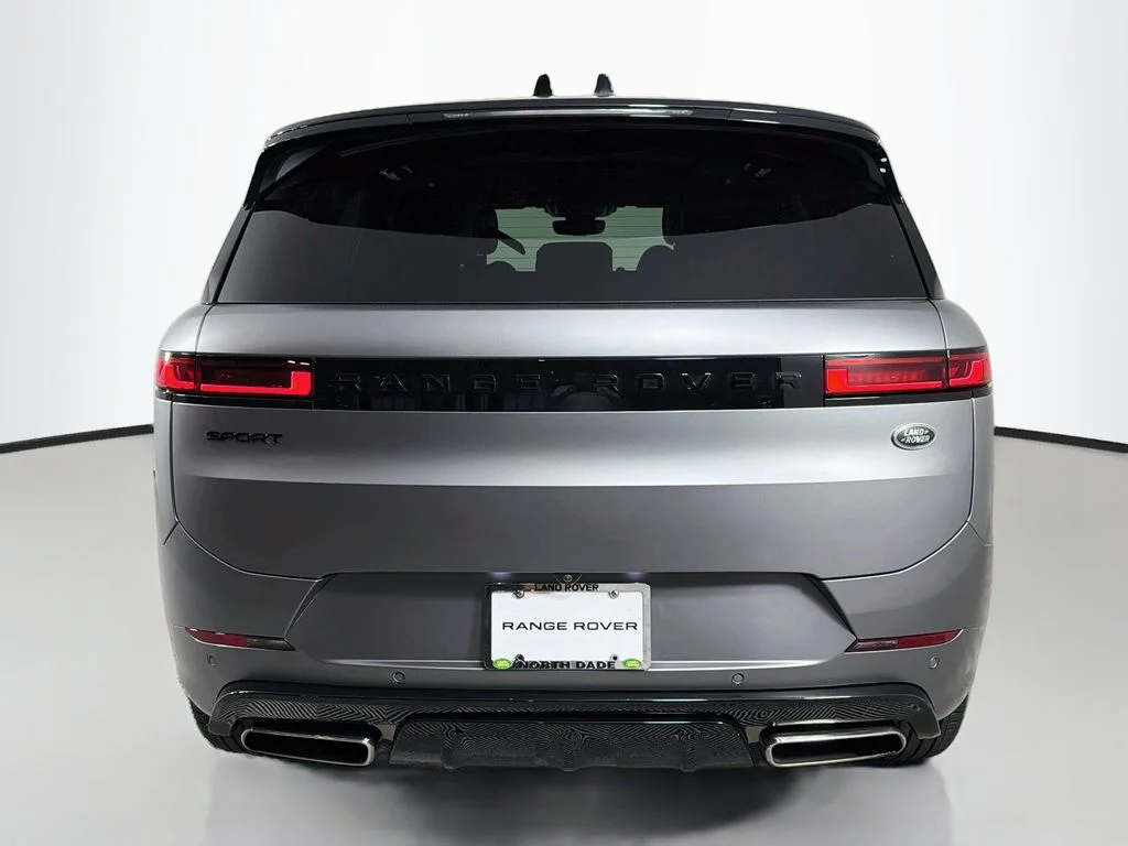 Certified Used 2024 Eiger Grey Metallic Land Rover Dynamic SE image 6