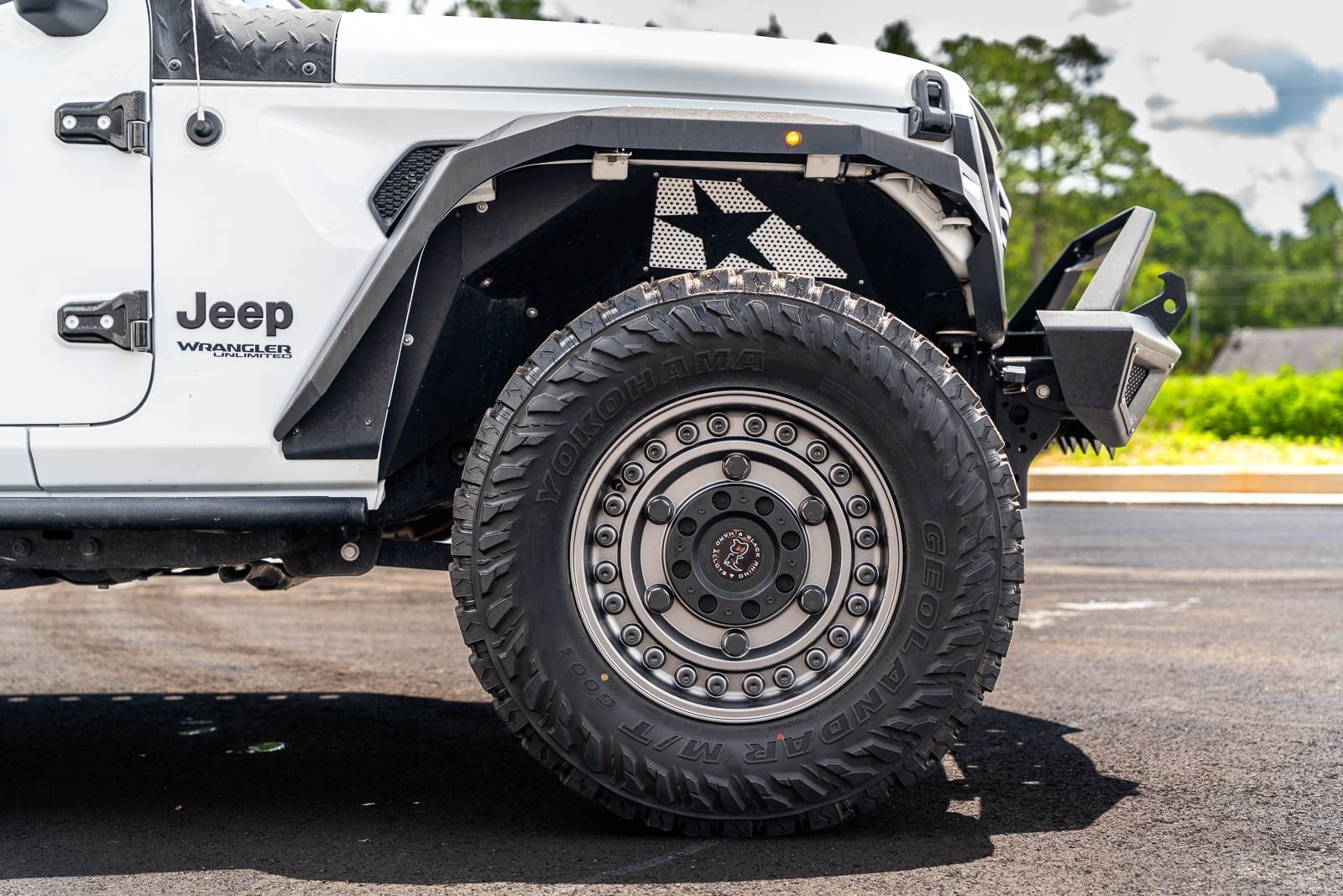 Used 2022 White Jeep Unlimited Sport Altitude image 13