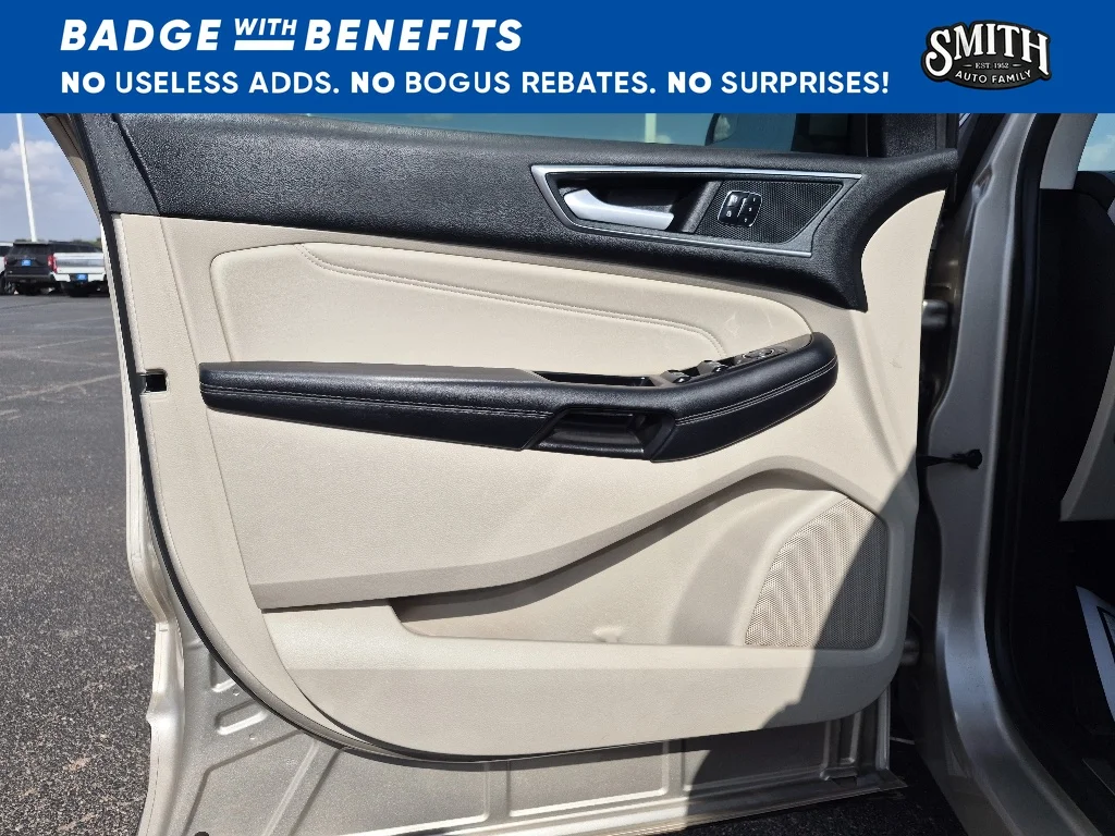 Used 2018 White Gold Metallic Ford Titanium image 20