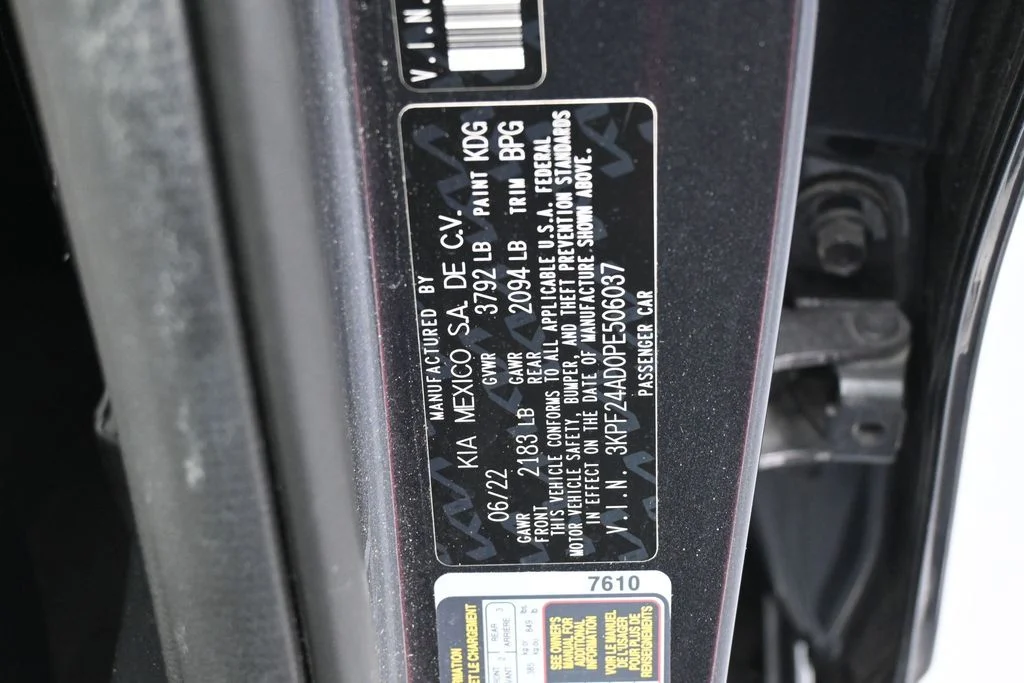 Used 2023 Gravity Gray Kia LXS image 15