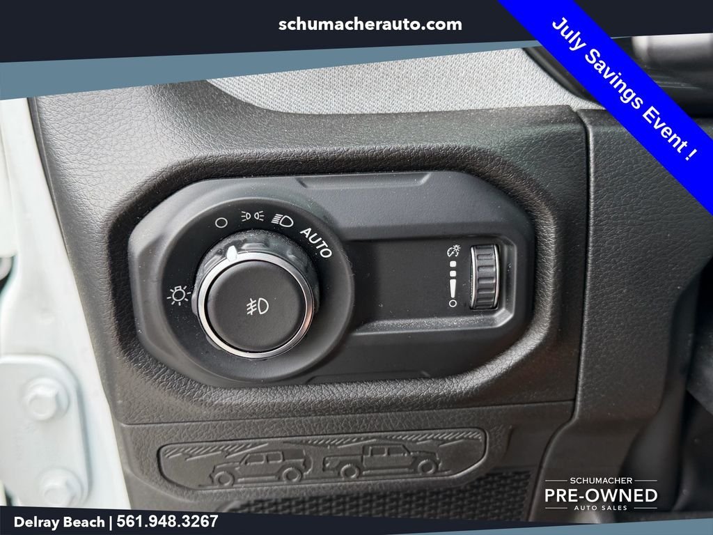 Used 2024 White Jeep Sport S image 25