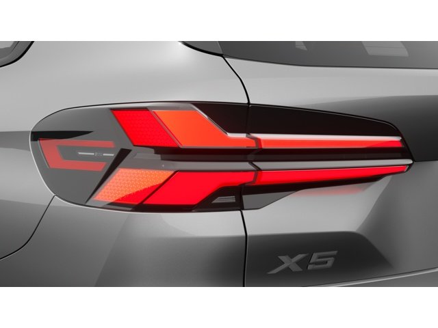 New 2026 Skyscraper Grey Metallic BMW sDrive40i image 8