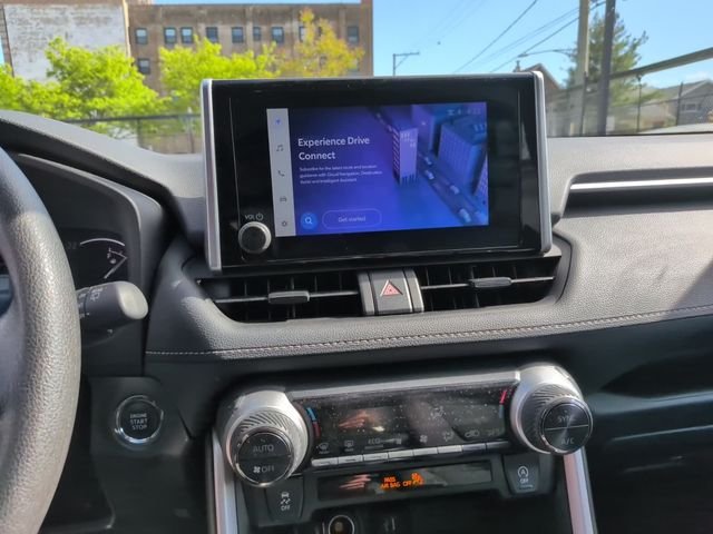 Certified Used 2024  Toyota XLE image 19