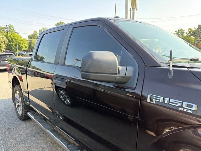 Used 2018 Magma Red Ford XL image 7