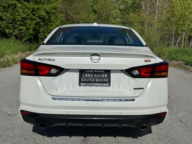 Used 2023 Pearl White Nissan 2.0 SR image 6