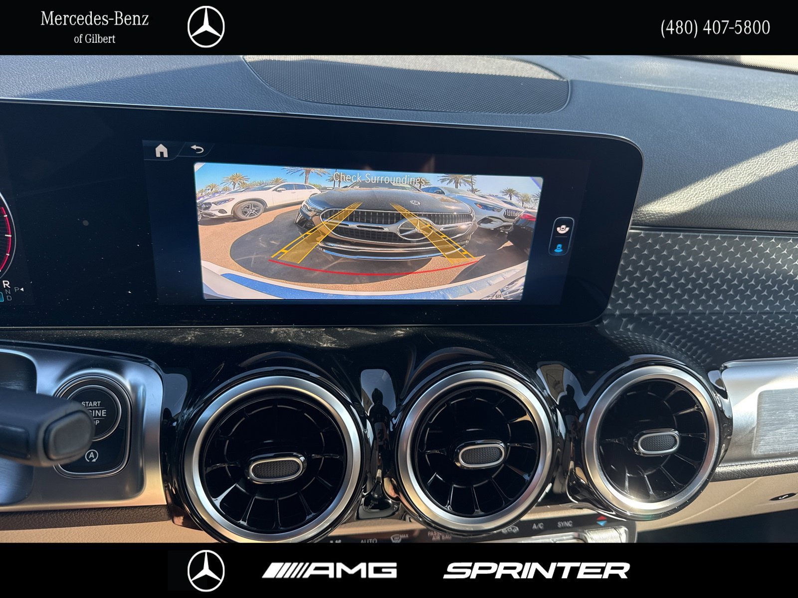 New 2026 Polar White Mercedes-Benz GLB 250 image 22