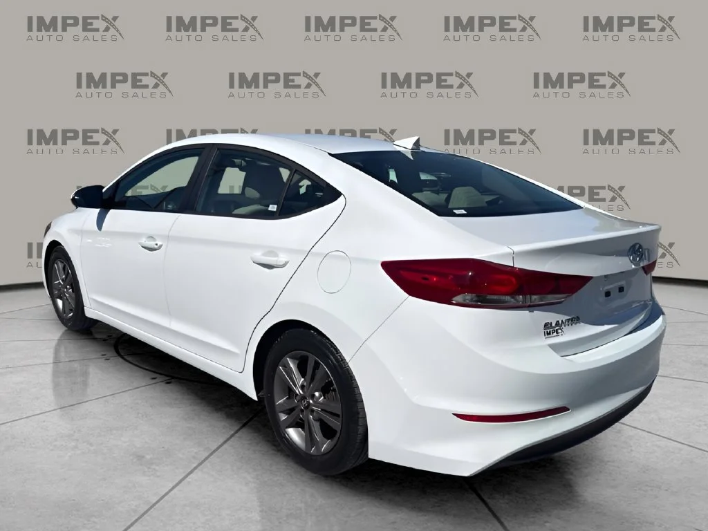 Used 2017 White Hyundai SE image 3