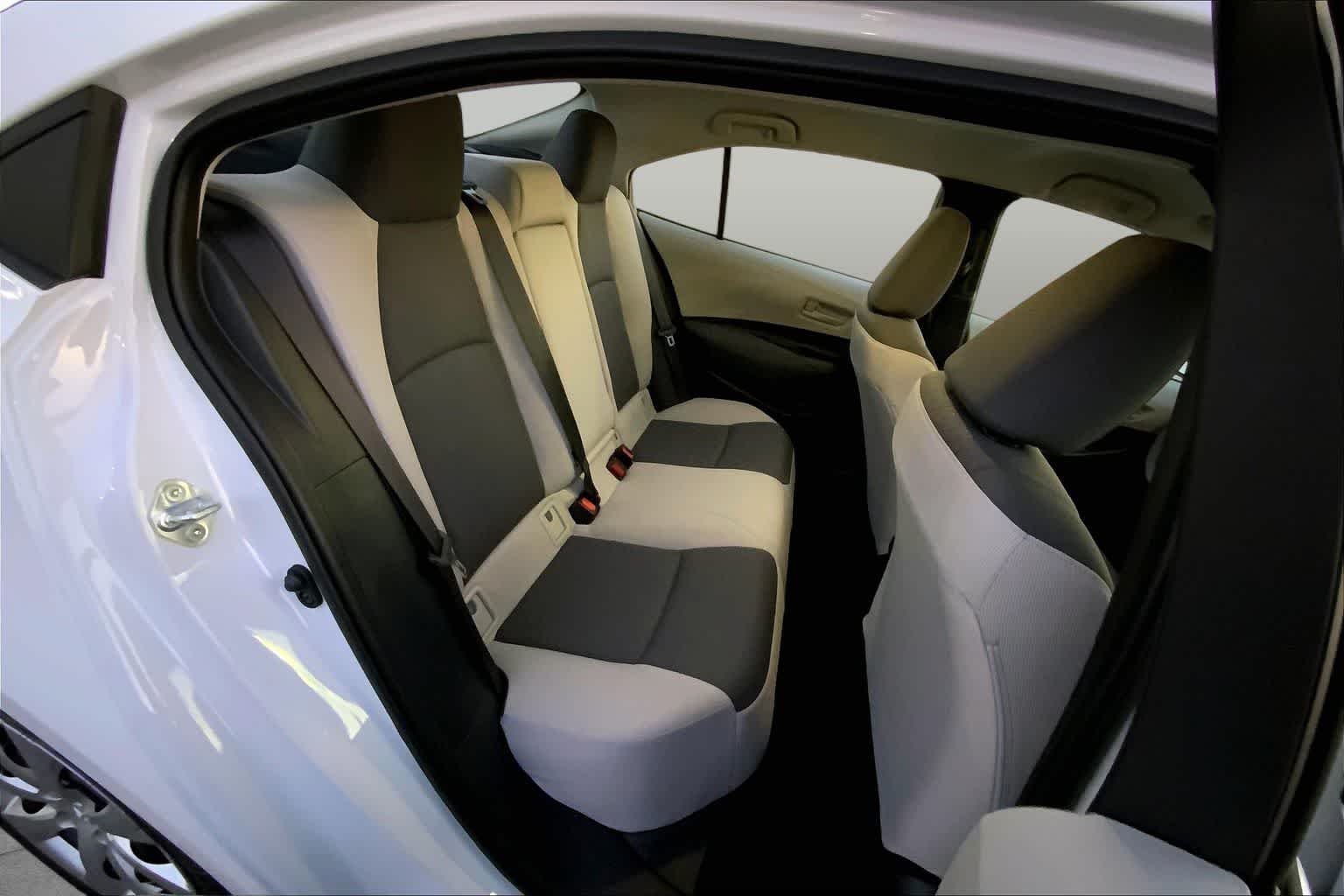 Used 2026 Ice Cap Toyota LE image 19
