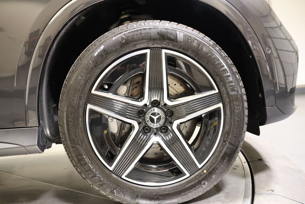 Used 2027  Mercedes-Benz GLC 300 image 14
