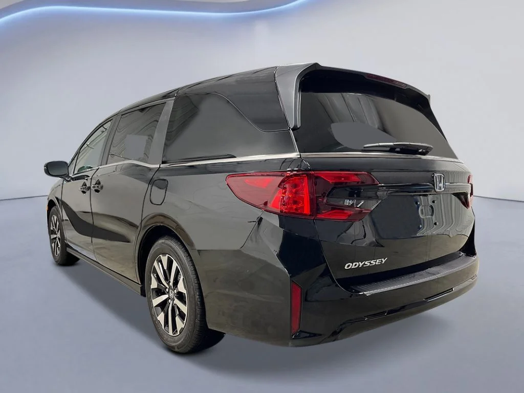 New 2026 Crystal Black Pearl Honda EX image 3