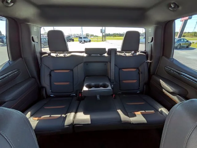Used 2023 White GMC AT4 image 23