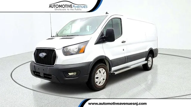 2025 Ford Transit Cargo Van T-250 130'' Low Rf 9070 GVWR RWD w/ Exterior Upgrade Pkg