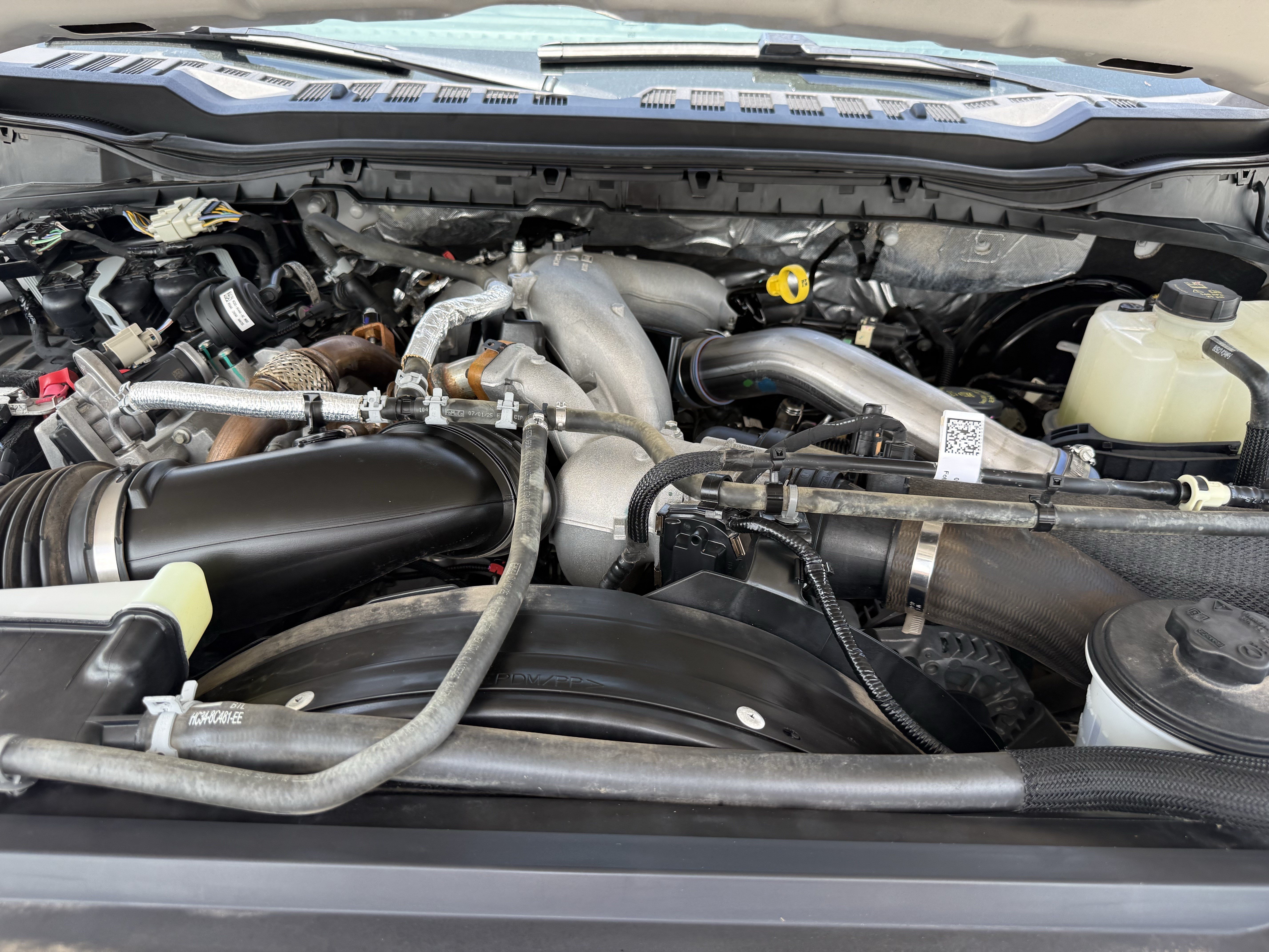 Used 2025 Oxford White Ford XLT image 30