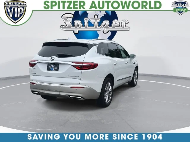 Used 2018 White Buick Avenir image 9