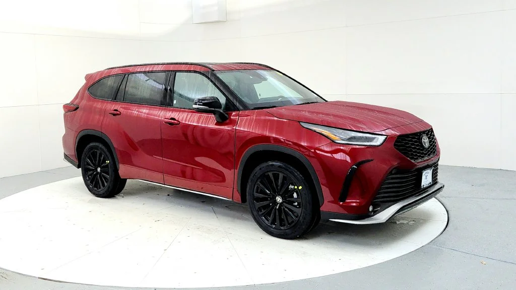 New 2026 Ruby Flare Pearl Toyota XSE image 7